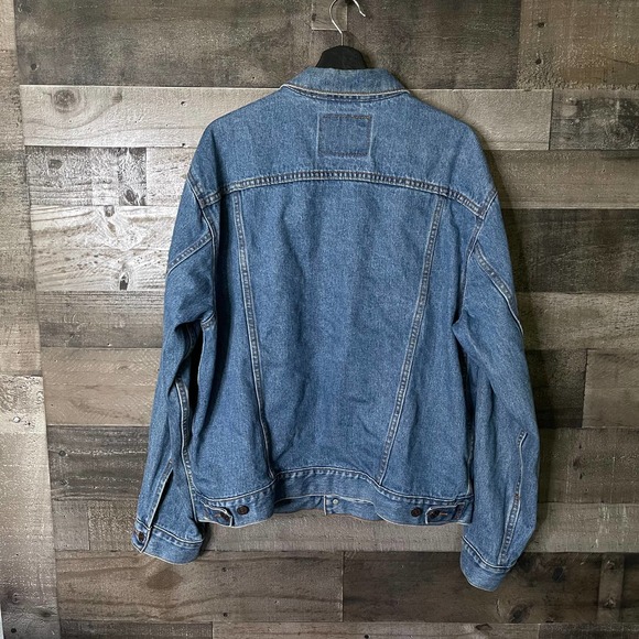 SOLD Levi's Denim Trucker Jacket Large - Picture 2 of 3